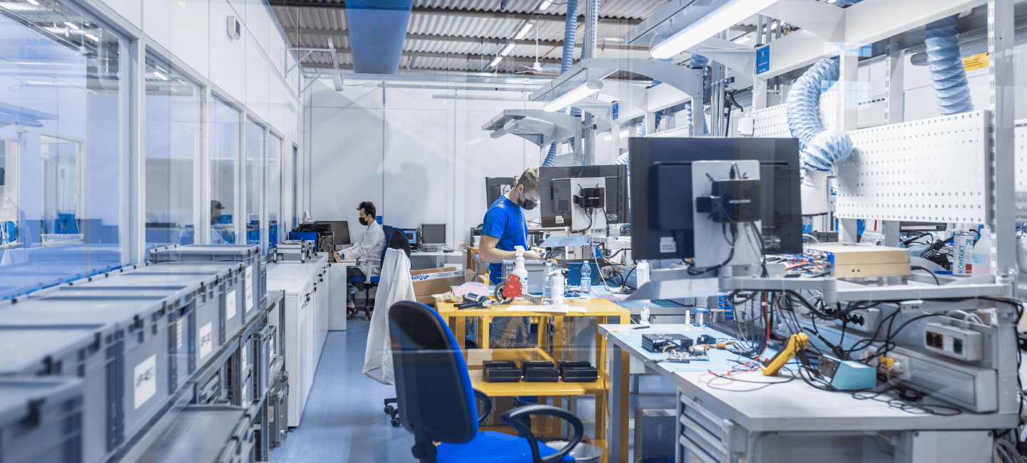 ElEn group image overlay video